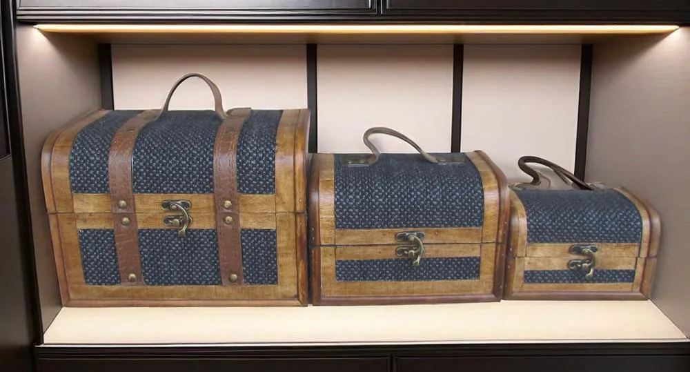 Chic Handcrafted Handbag Box