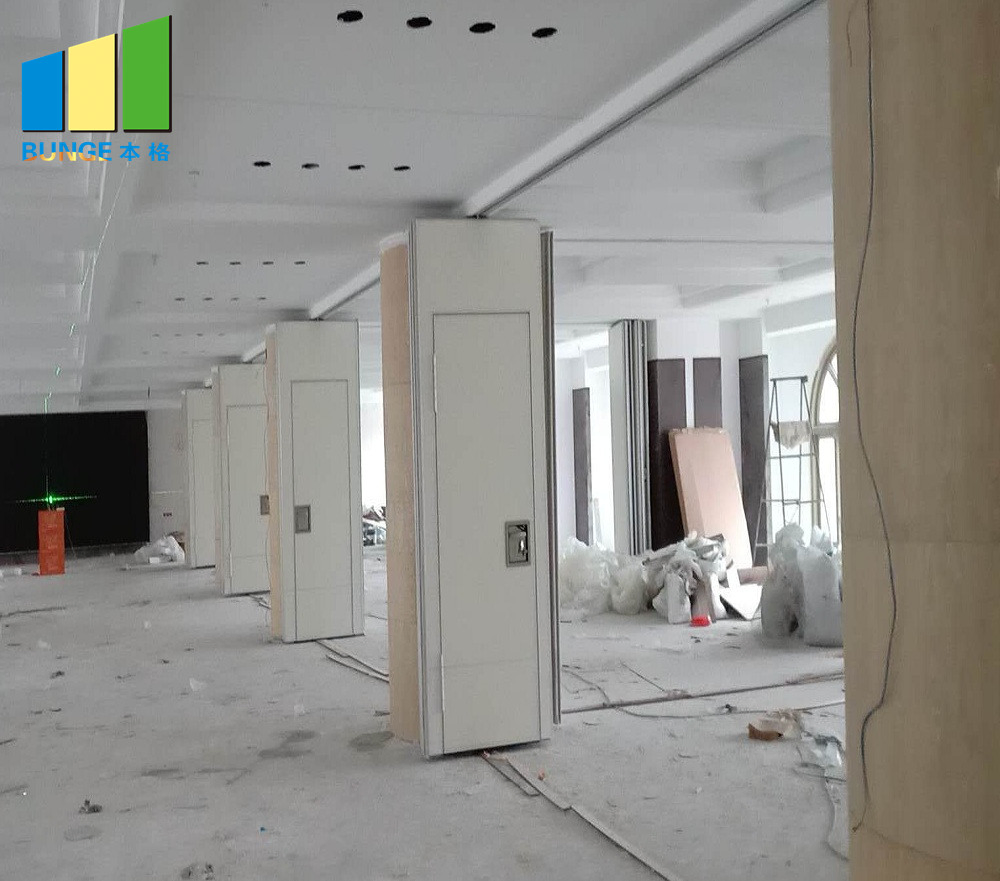 Banquet Hall Acoustic Movable Wooden Panel Sliding Room Divider