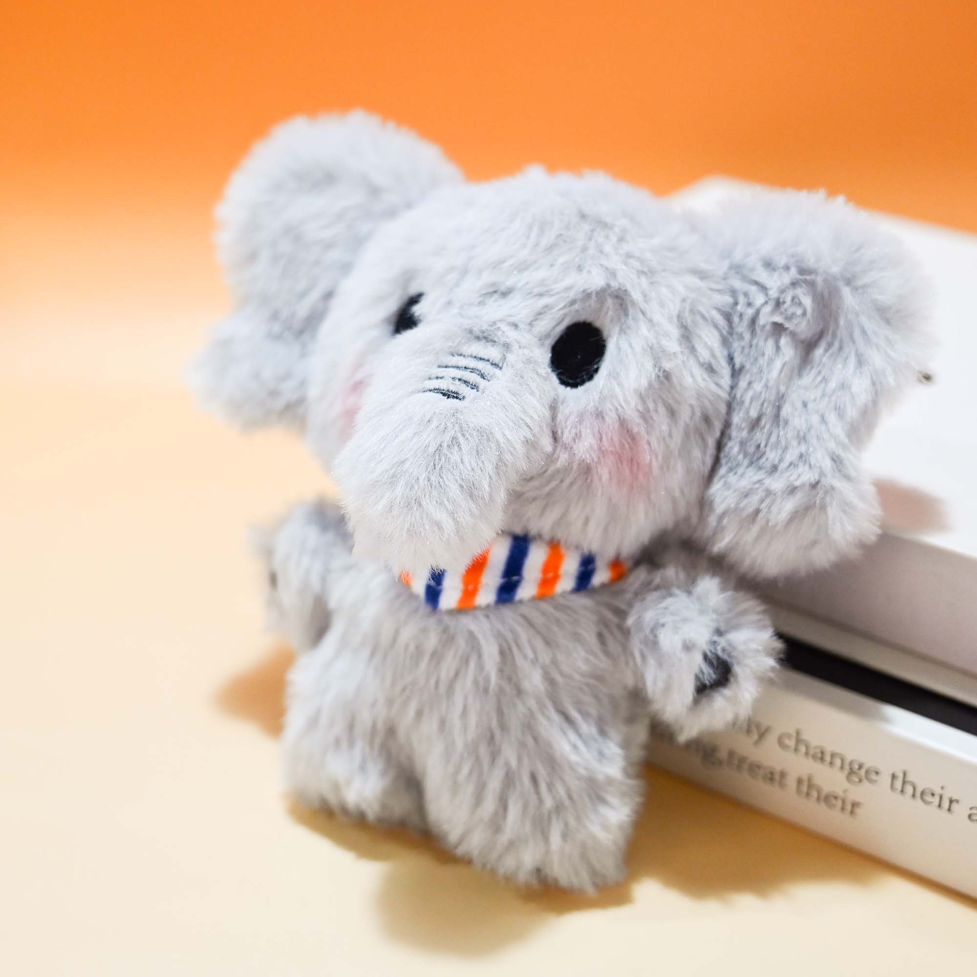 Character Custom Fluffy Keychains Toys Metal Keyring Cartoon Gray Elephant Animal Plushie Keyrings Charm for Hanging