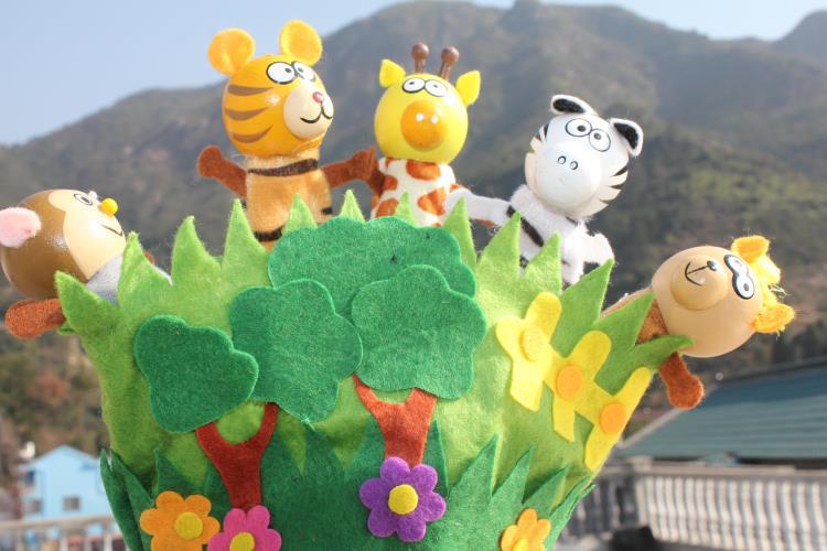 Finger Puppets Set Animal Crossing Super Soft Plush Educational Toys for Kids with OPP Bag