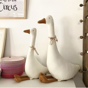 New Arrival Hot Sale Giant Goose Doll Handmade Plush Animal Soft Toys for Newborns Weighted Sleeping Accompany for Home Birthday