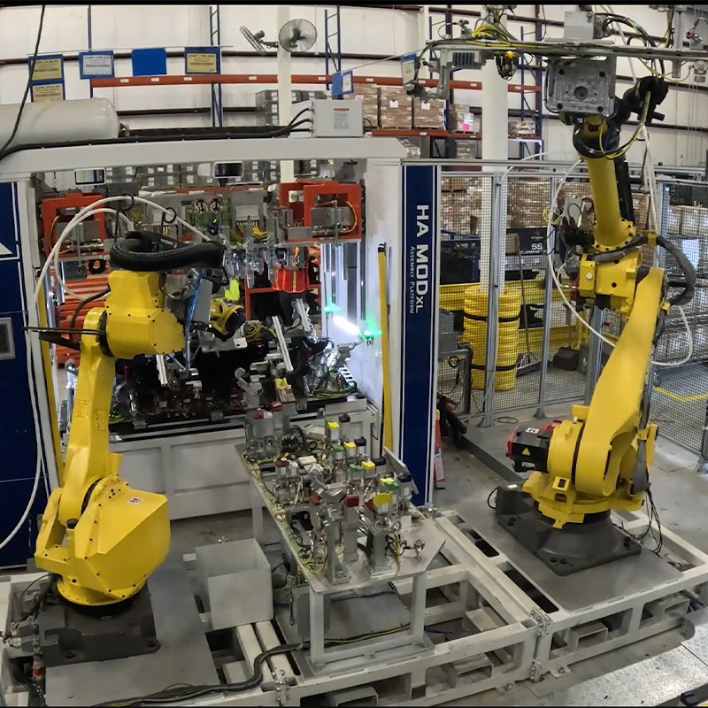 Programming Industrial Handling Robot Fanuc M-710IC/70 70kg Payload Robotic Arm with Gripper CNC Machine Tool Tending Robot Loading Unloading