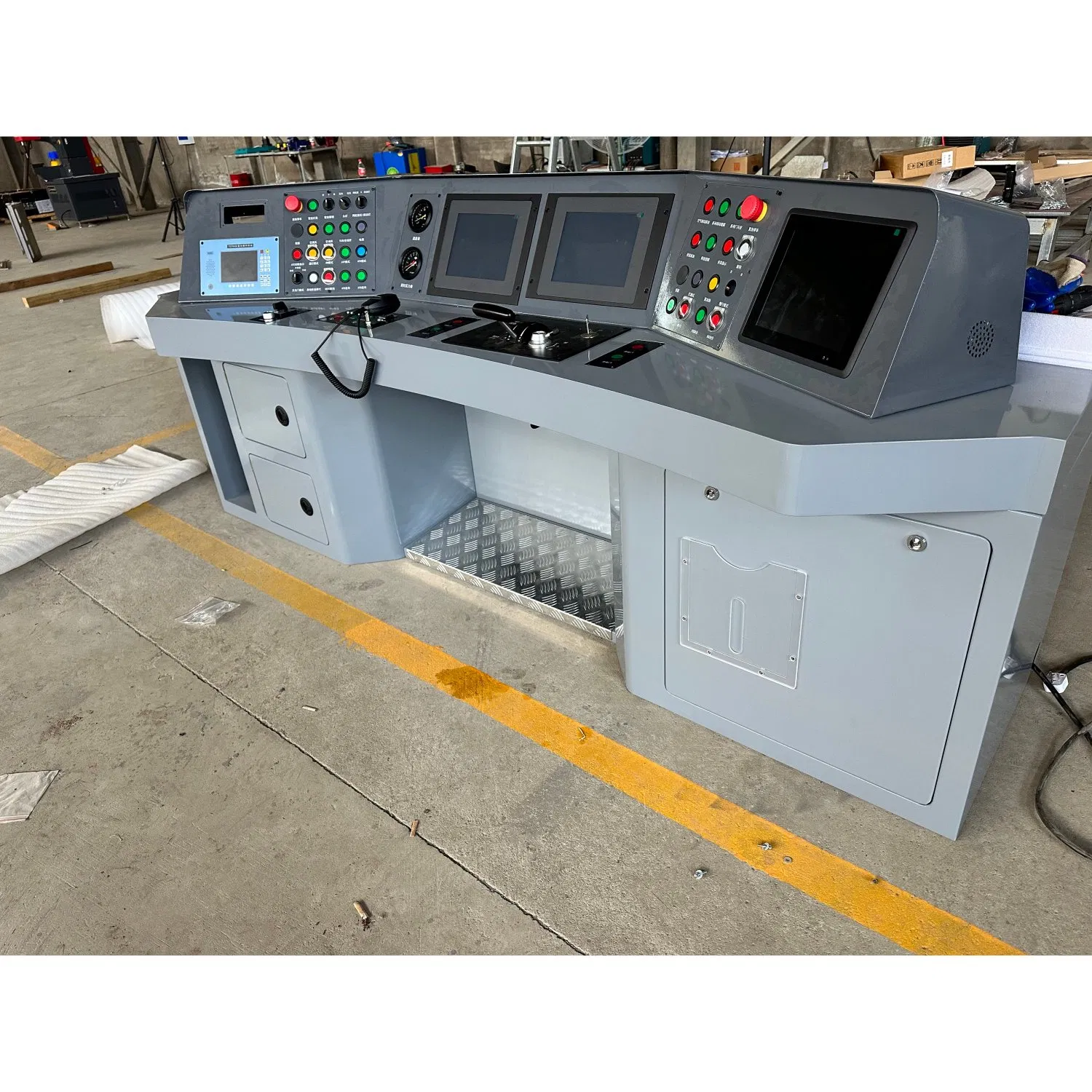 Rail Transit Simulation System with Interactive Driver Console