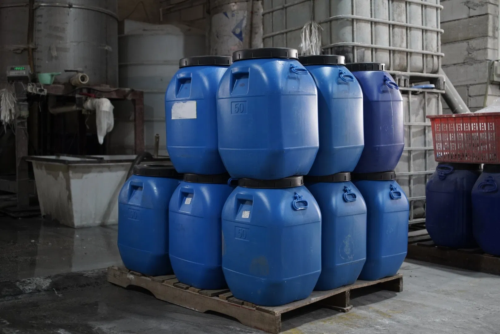 Industrial-Grade Acrylic Adhesive for Strong Plastic and Metal Bonds