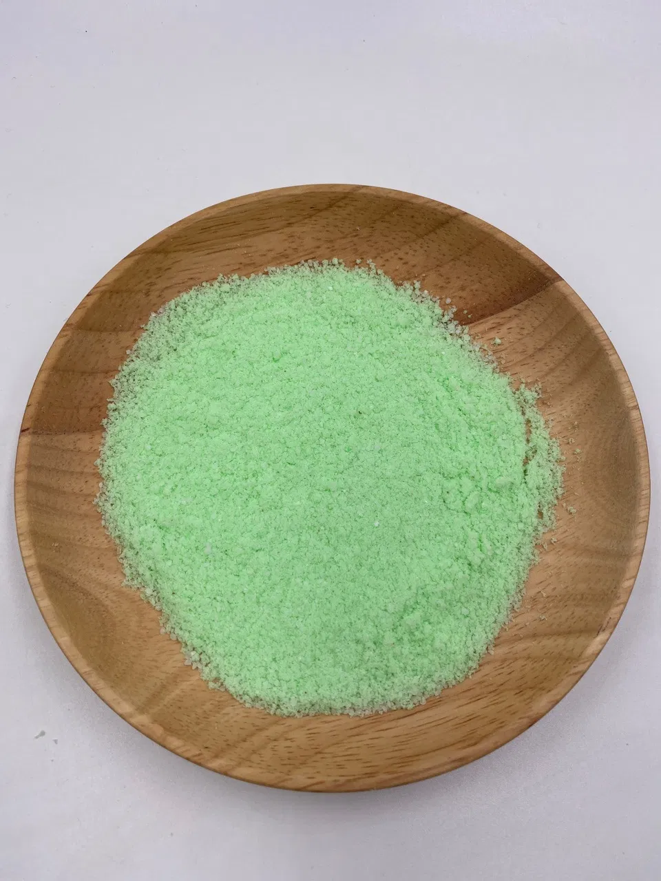 Factory Supply High Percent Elements Water Soluble 20-20-20 Foliar Fertilizer Flushing Fertilizer Flower Gardening Compound Fertilizer