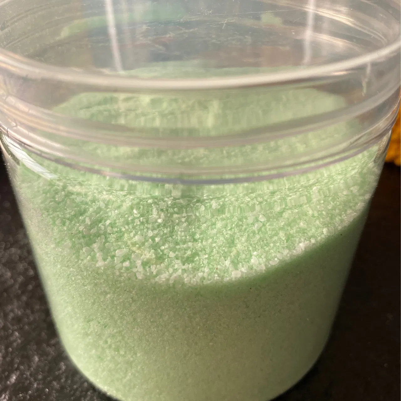 Factory Supply High Percent Elements Water Soluble 20-20-20 Foliar Fertilizer Flushing Fertilizer Flower Gardening Compound Fertilizer