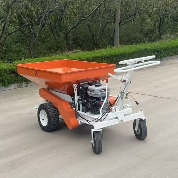 Organic Farmyard Fertilizer Spreader Truck with Rear Spreader for Manure Spreading