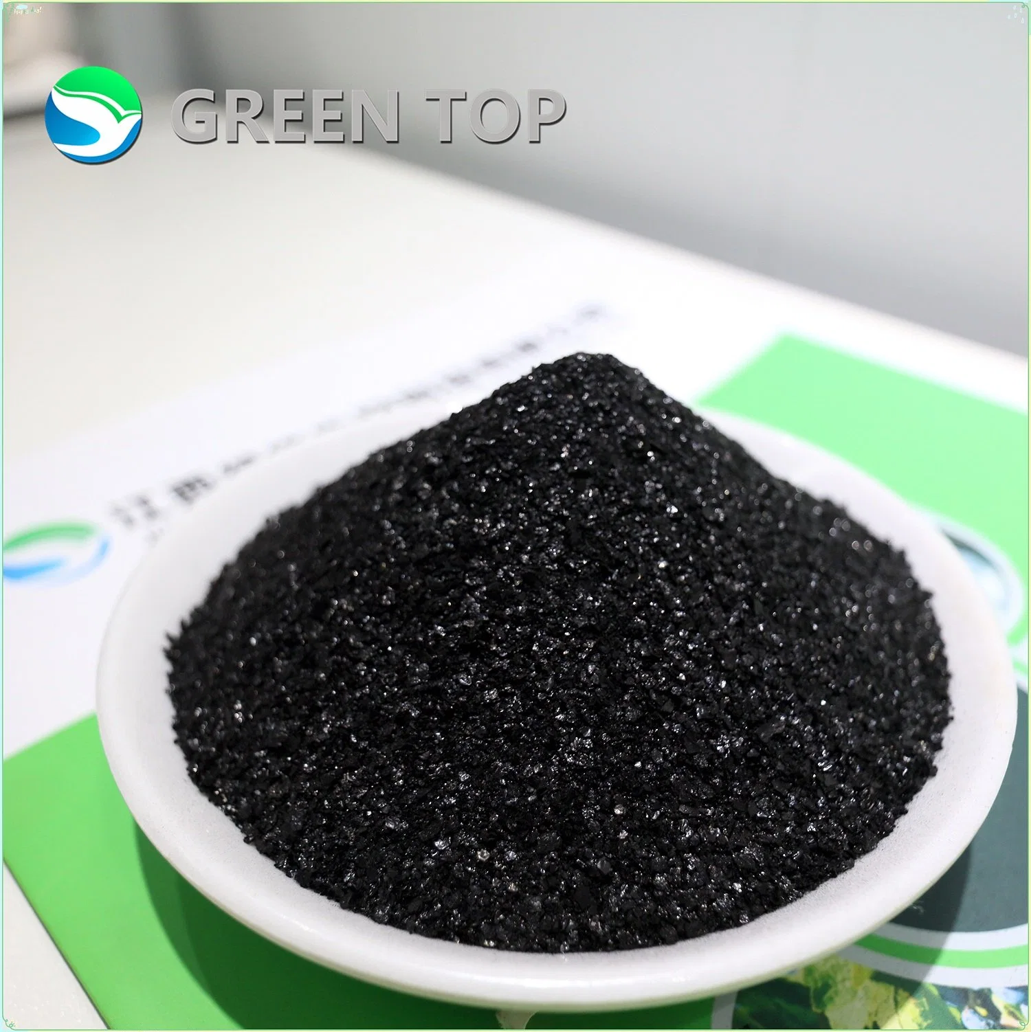 Super Potassium Fulvic Humate Shiny Flakes Water Soluble Organic Fertilizer