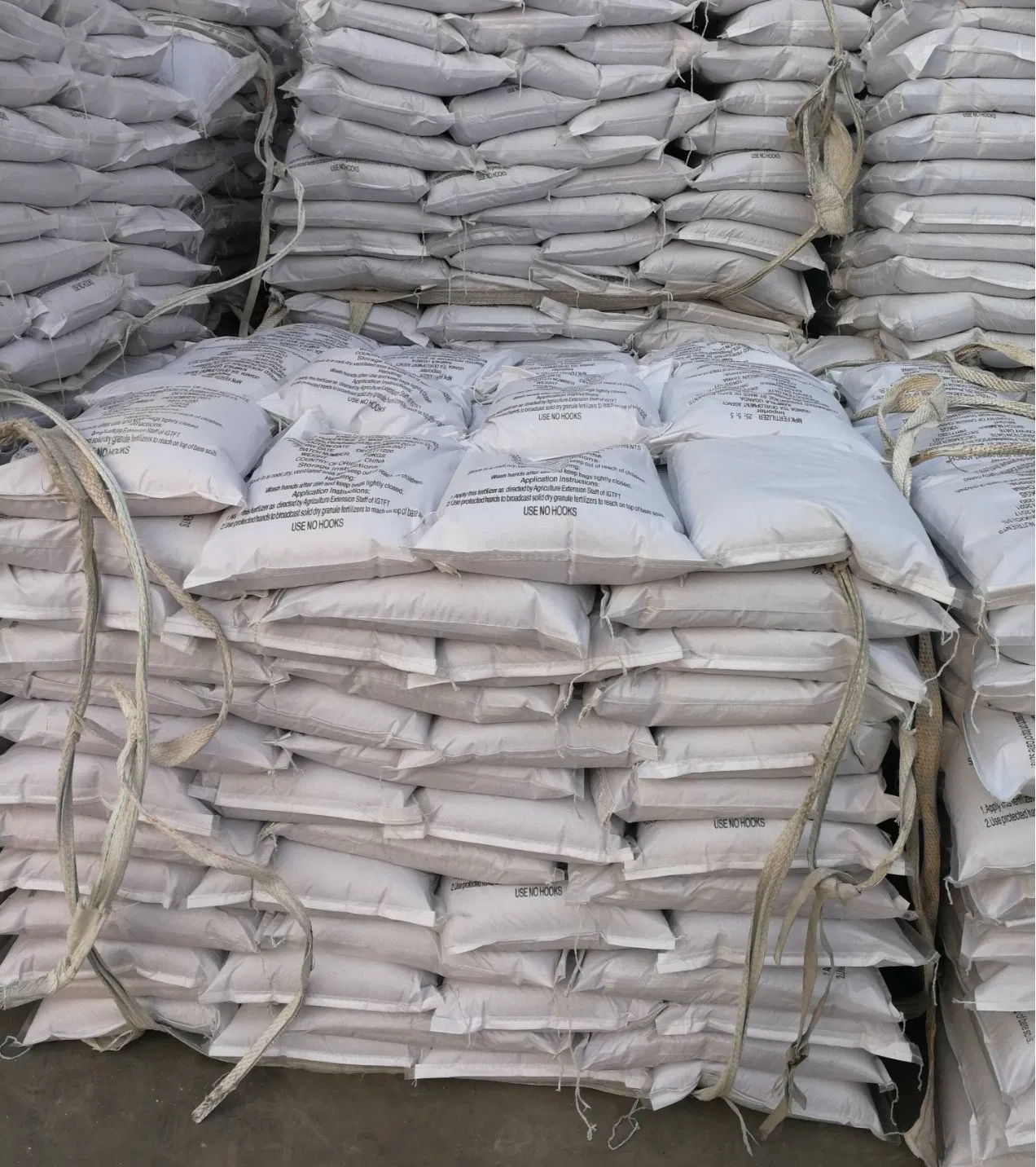 Complex NPK Fertilizer 12-5-15, 21-7-3, 17-5-10 Nitrogen Phosphorus Potassium Fertilizer