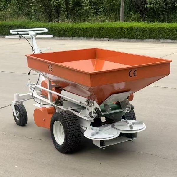 Hot Selling Organic Fertilizer Spreaders Rear Spreader Manure Truck and Manure Spreading for Farmyard Use