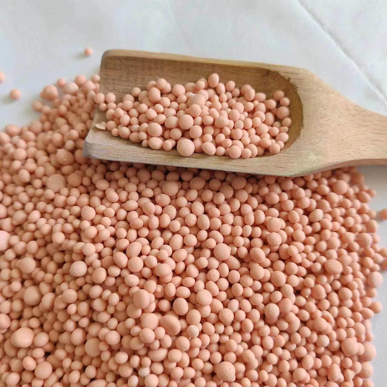 High Content of Nitrogen Phosphorus Potassium NPK Compound Fertilizer 19-19-19