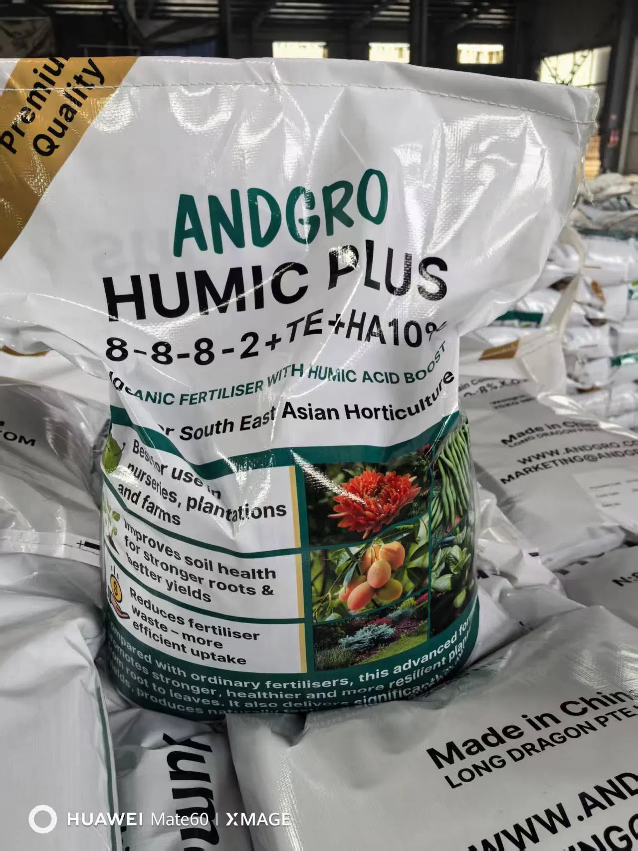 Hot Sale NPK Organic-Inorganic Fertilizer 10-10-10+Om 8-8-8+Om Fertilizer for Trees