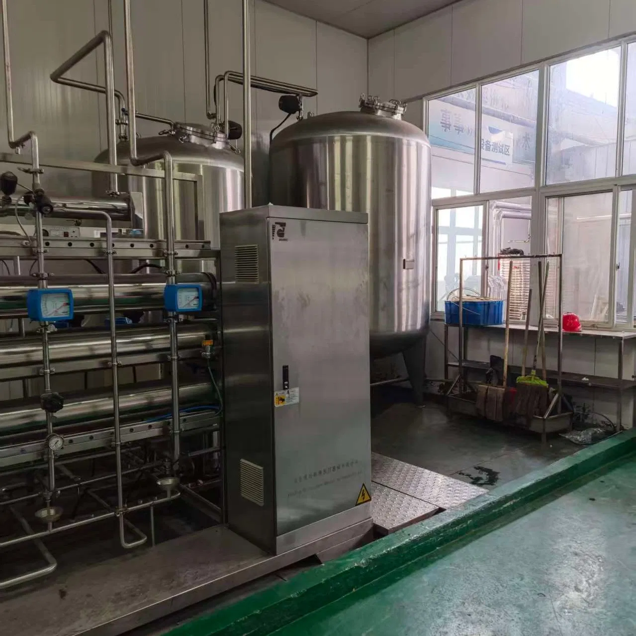 Premium Water Filtration Solutions for Beverage Manufacturing Processes