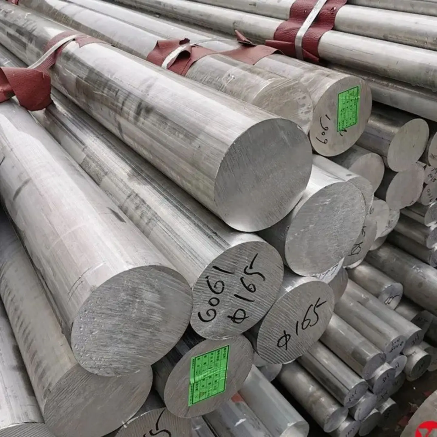 China ASTM B211 ASTM B221Extruded Aluminum Rod High strength aluminum alloy bar  Corrosion-resistant aluminum rod Manufacturer, Manufacturers