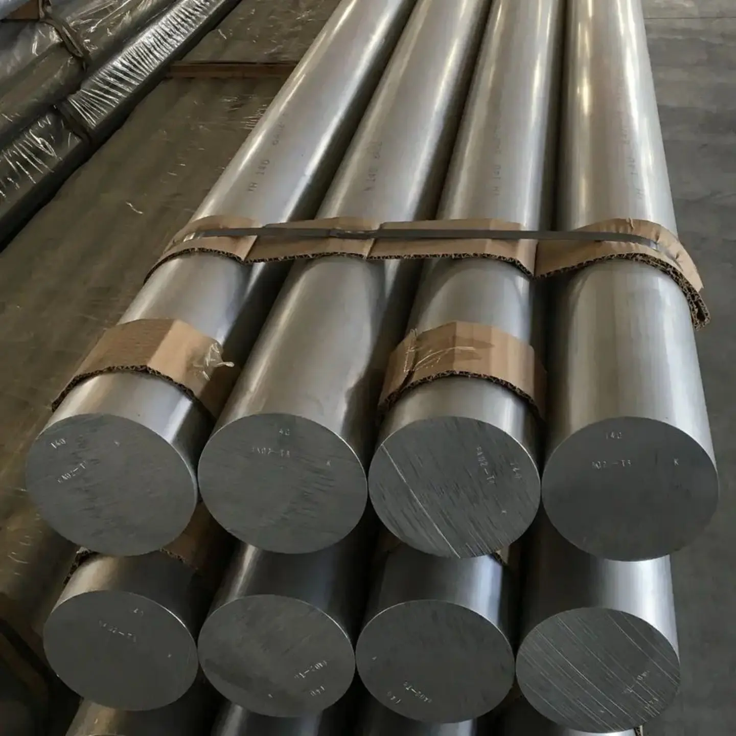 China ASTM B211 ASTM B221Extruded Aluminum Rod High strength aluminum alloy bar  Corrosion-resistant aluminum rod Manufacturer, Manufacturers