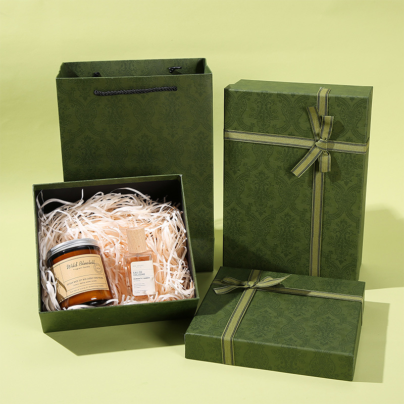 Wholesale Cosmetics Gift Box Valentine's Day Bridesmaid Souvenir Aromatherapy Product Packaging Gift Box