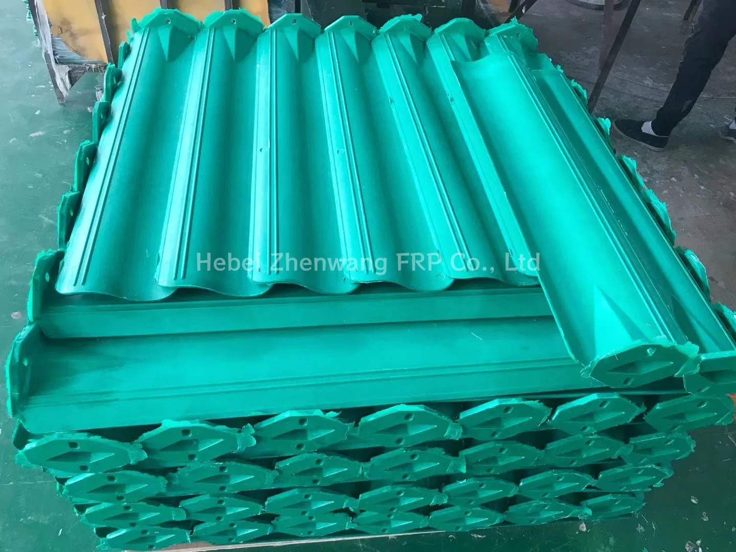 Eco-Friendly Safe Vision FRP Glare Reduction Board, FRP Anti-Glare Barrier