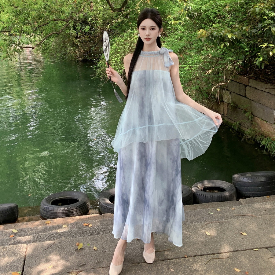 High-End Retro Blue Tulle Dress for Sophisticated Style