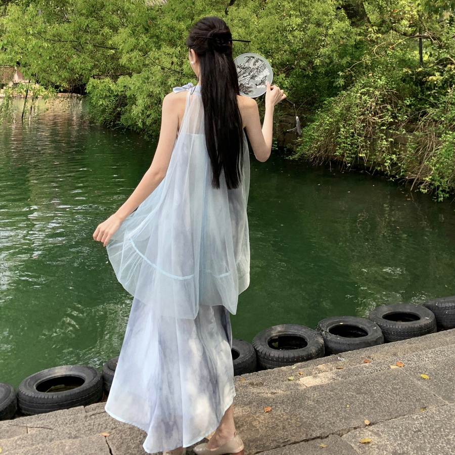 High-End Retro Blue Tulle Dress for Sophisticated Style