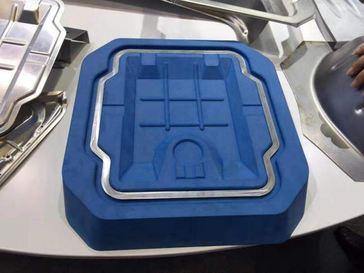 China Supplier High Medium Low Density Polyurethane Resin Wood Modeling Styling Tooling Boards Block Preparing The Original Model