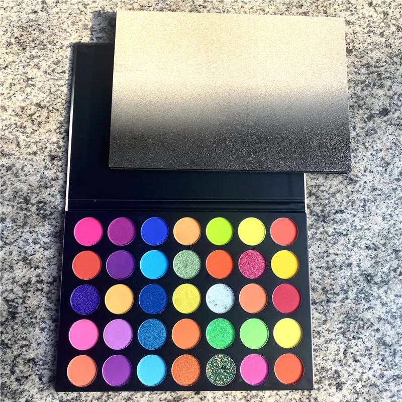 Eyeshadow Palette Display 7