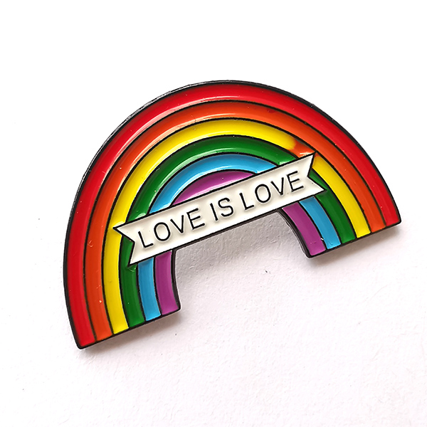 Factory Custom Made Gun Black Nickel Die Struck Metal Soft Enamel Music Style Brooch Ornament Brooch Badge Manufacturer Wholesale Retro Tape Prototype Lapel Pin