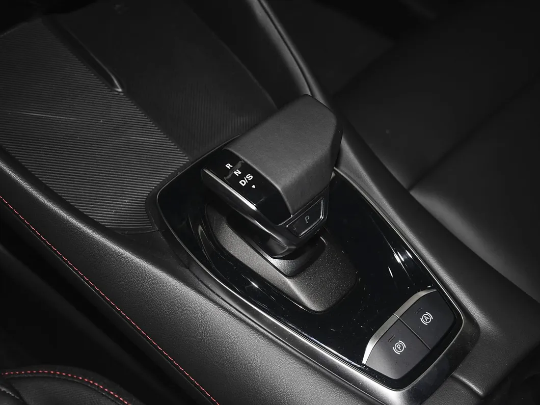 MG5 Sport SUV View 5