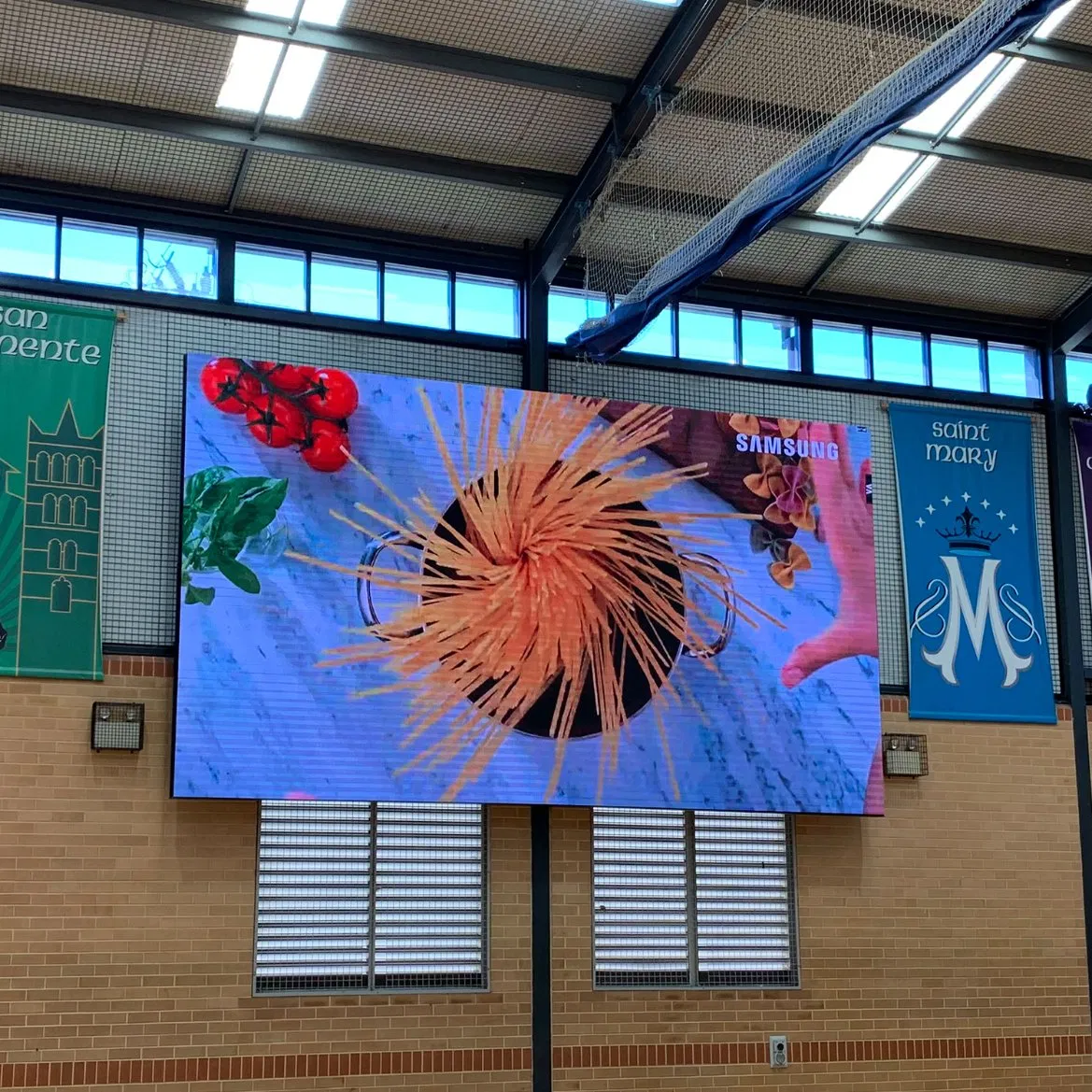 P2 P2.6 P2.9 P3 P3.91 P4 P4.81 P5 P6 mm High HD Stage Advertising Outdoor Billboard Full Color Rental Panel Indoor Wall Video LED Display