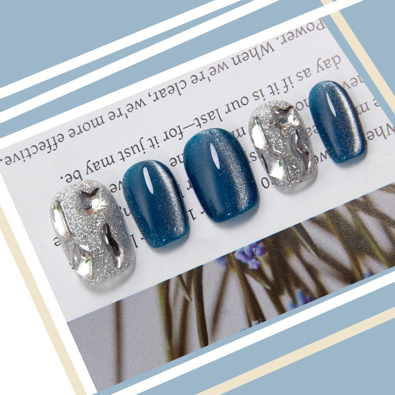 Luxury Silver &amp; Navy Blue Press-on Nails with Crystal Stars