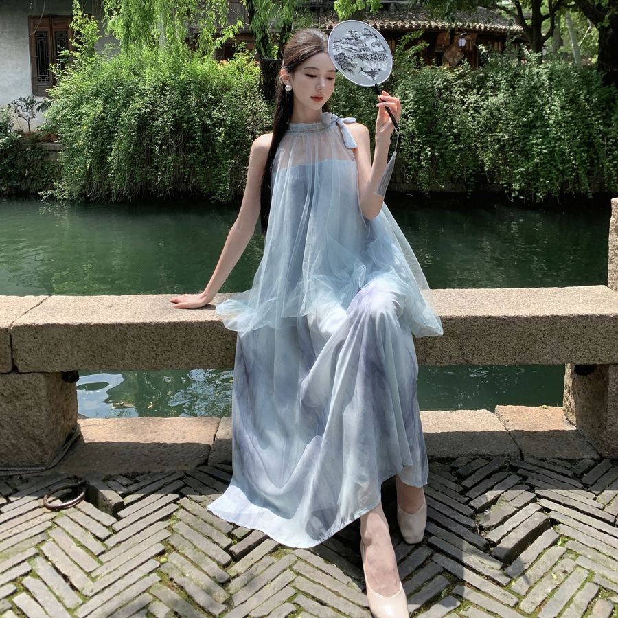 High-End Retro Blue Tulle Dress for Sophisticated Style