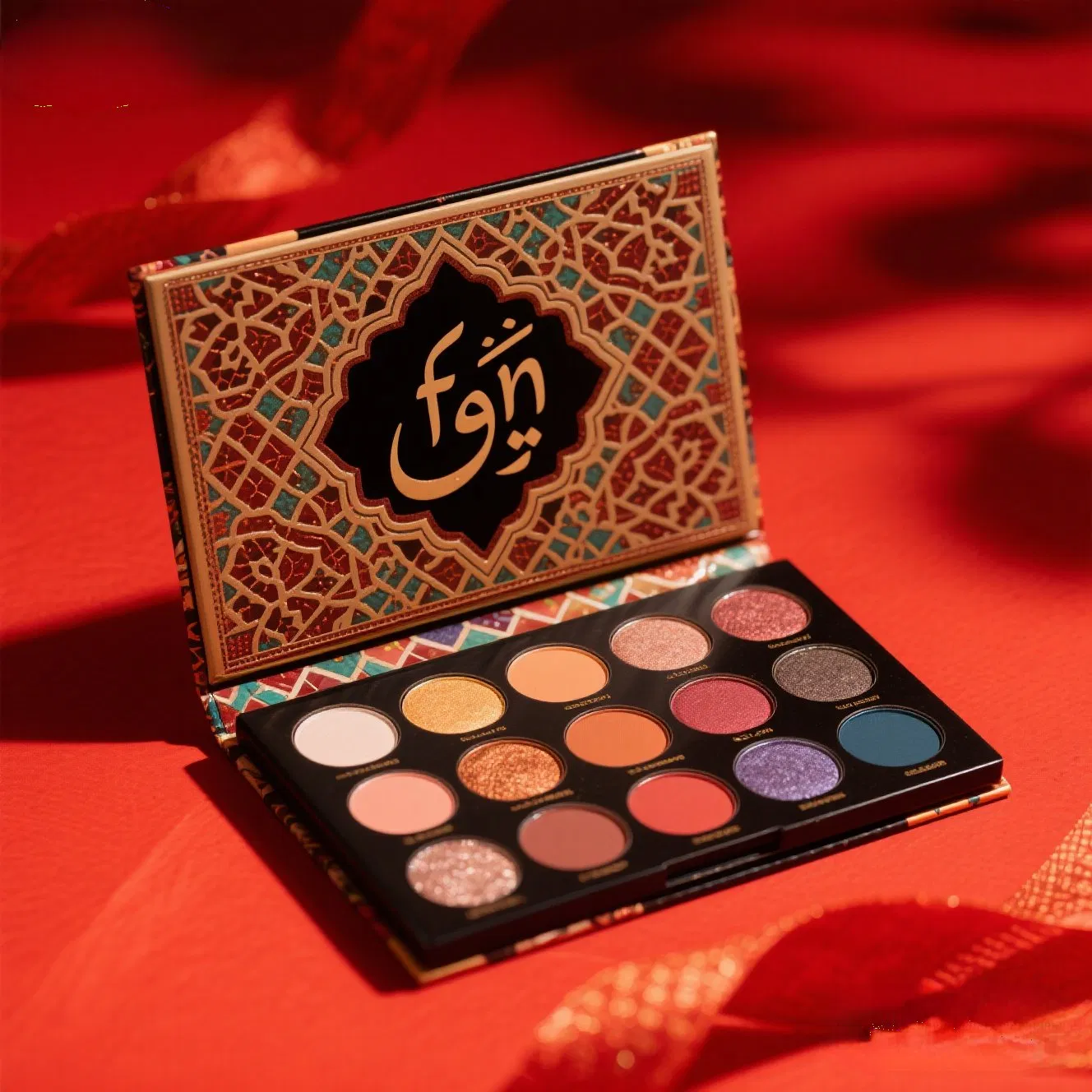 Custom Arabic Script Themed 5-Color Eyeshadow Palette for Middle East Consumers