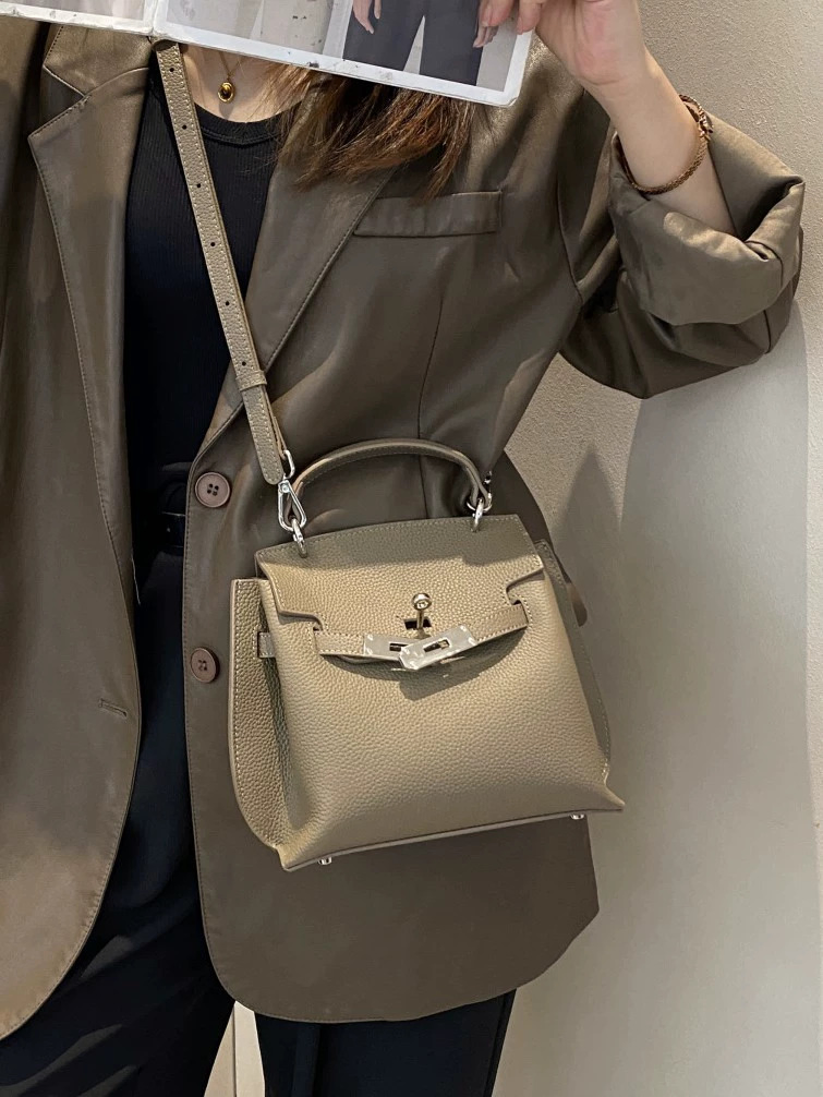2025 New Style Women's Handbag Fashionable and Versatile Retro Top-Grain Leather Bag Shoulder Sling Leather Bag