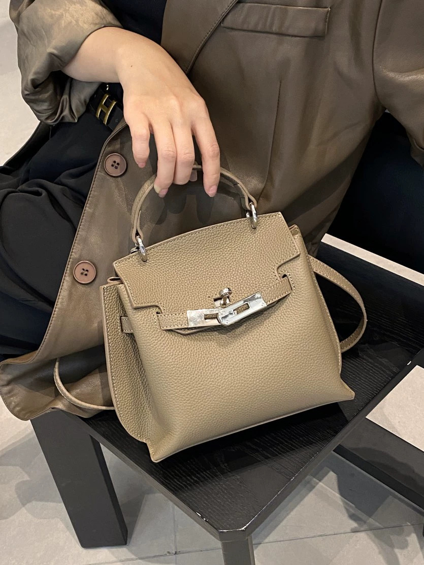2025 New Style Women's Handbag Fashionable and Versatile Retro Top-Grain Leather Bag Shoulder Sling Leather Bag