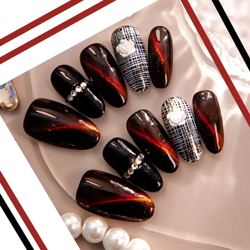 Cat Eye Nails Design 2