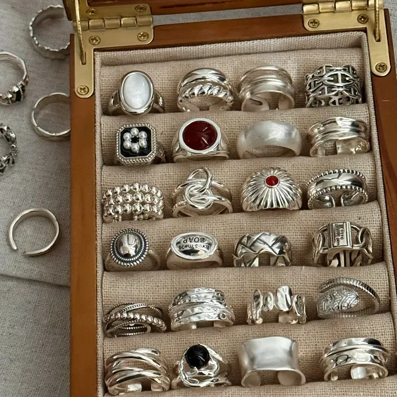 Silver Ring View 8