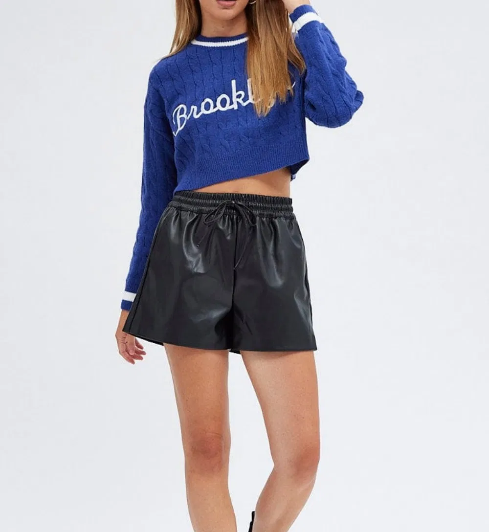 Fashion Navy Color with Embroidery Letters Design Crop Fit Women Sweater