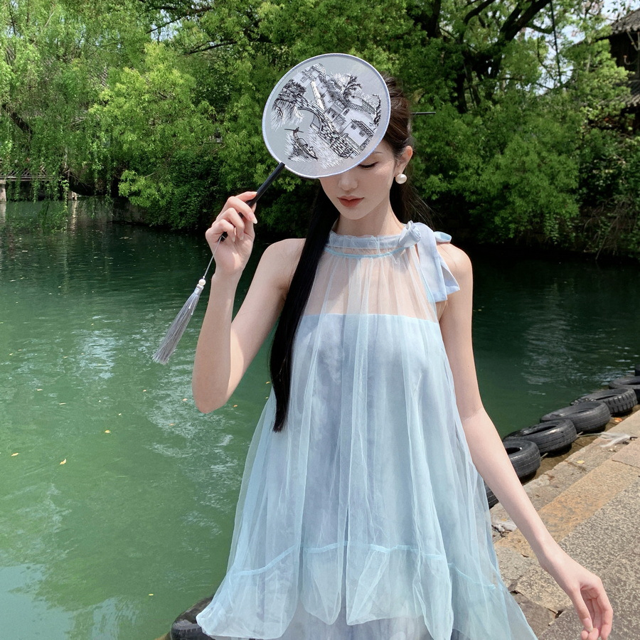 High-End Retro Blue Tulle Dress for Sophisticated Style