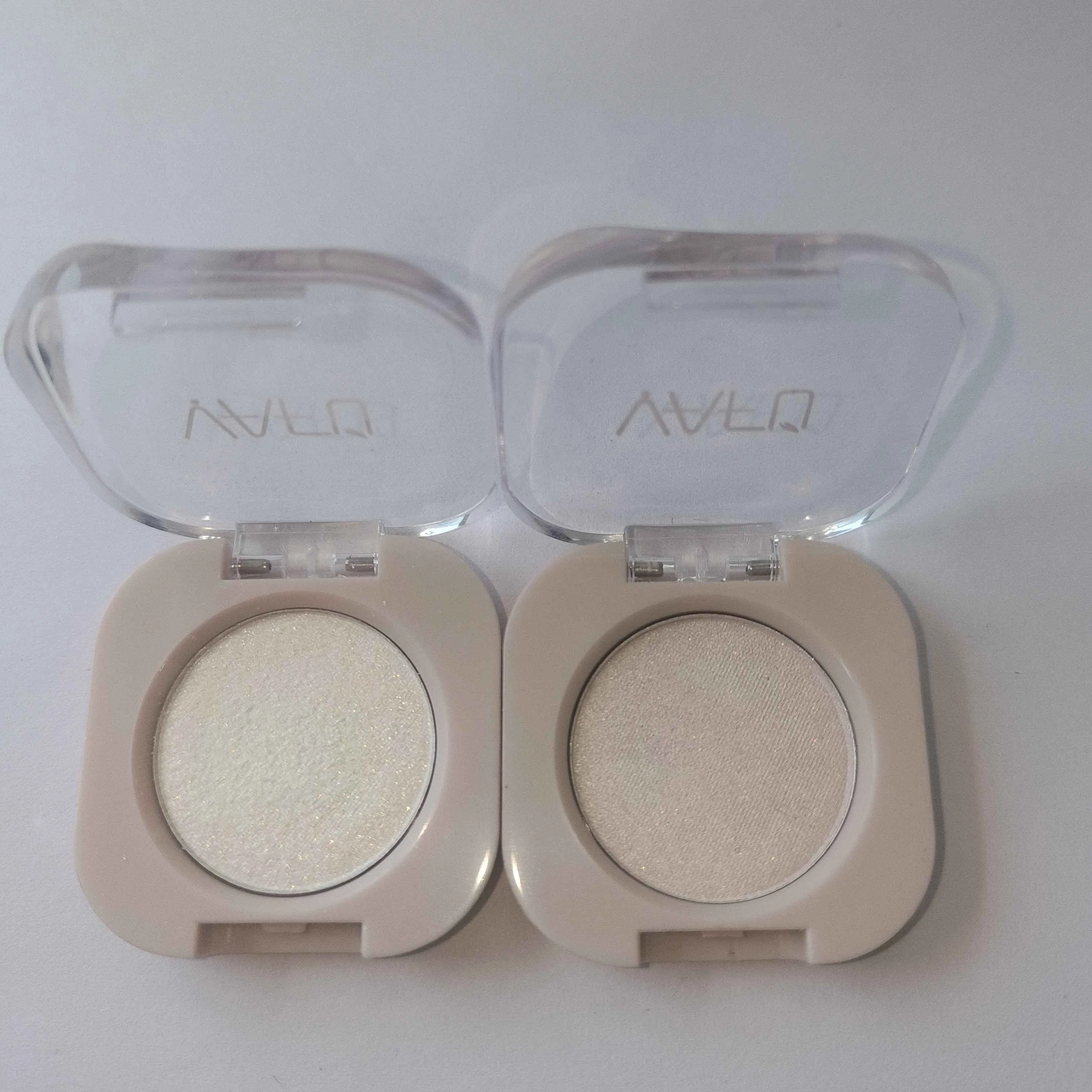 Exquisite Haute Couture Eye Makeup Palette with 12 Bold Colors