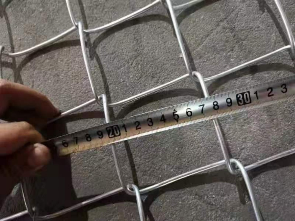 Protective Mesh Anti-Rust Hot Dipped Razor Barbed Wire Chain Link Fence-1028