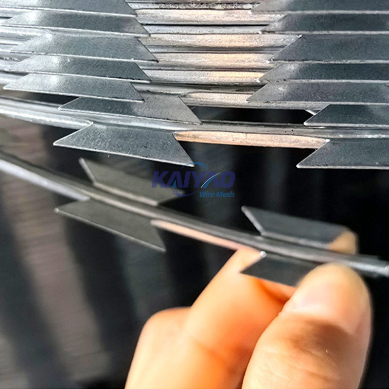 High Security Blade Razor Barbed Wire Galvanized Steel for Perimeter Fencing