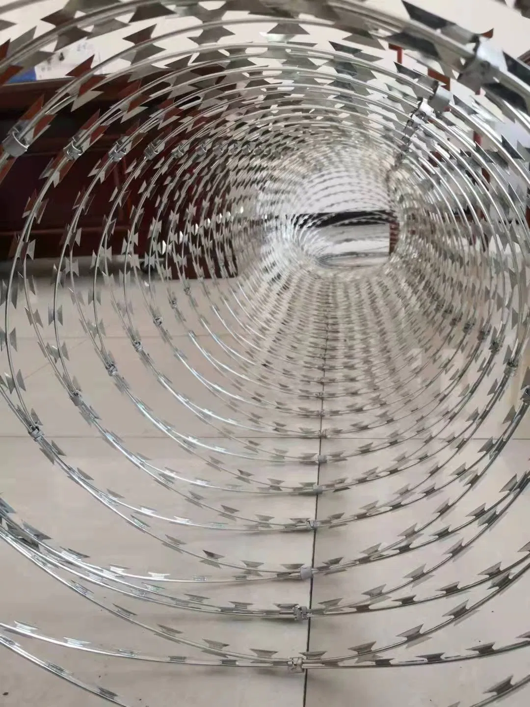 Bto-10 Bto-22 Bto-30 Cbt-60 Cbt-65 Stainless Steel Galvanized PVC Coated Security Mesh Fence Concertina Razor Barbed Wire