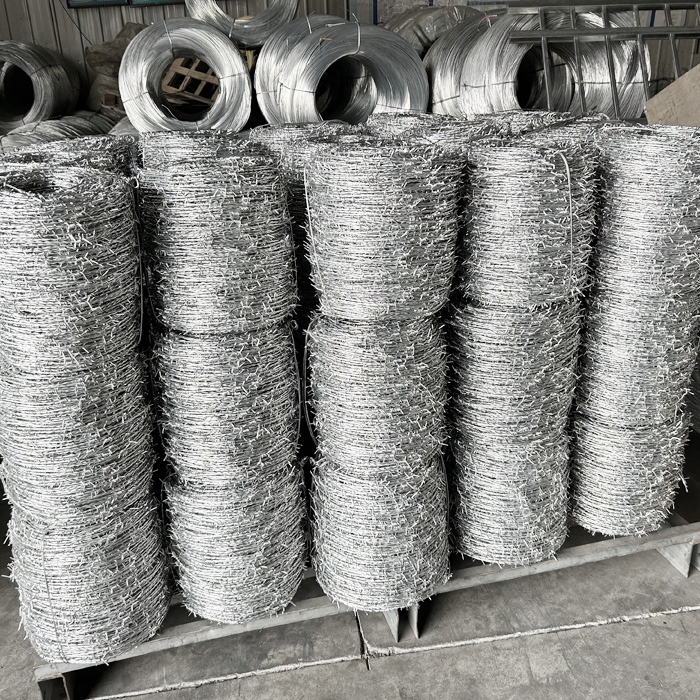 Galvanized 500 Meters High Tensile Razor Per Roll Galvanized Barbed Wire