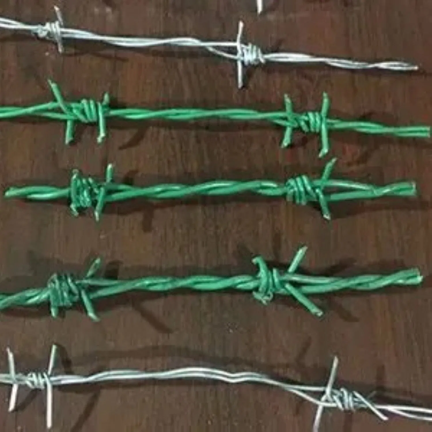 High Tensile Galvanized Iron Wire Cross Razor Barbed Wire Coil for Security Fence