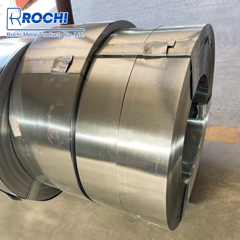 Rochi 900mm Coil Galvanized Concertina Razor Barbed Wire Bto-22 for Secure Fence Solutions