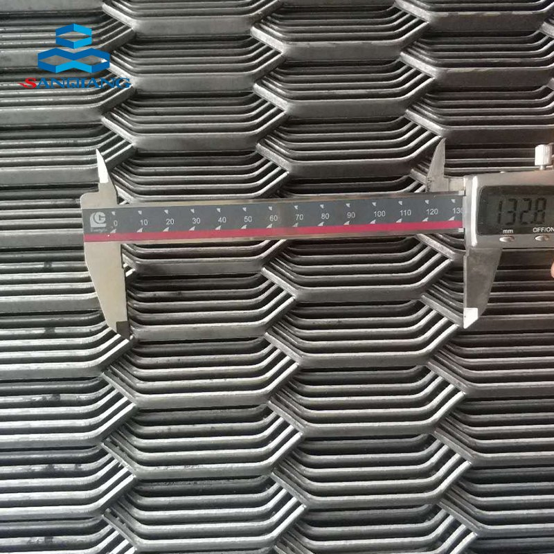 High Strength Heavy Duty Flattened Weather Resistant Expanded Metal Mesh for Construction Floor Grating Stair Tread Floor Concrete Brick Scaffolding