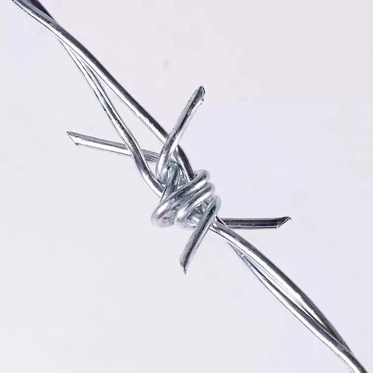 Factory Price 14 Gauge Barbed Wire Hot Dipped Galvanized Double Strand Barbed Wire Roll for Farm Fencing