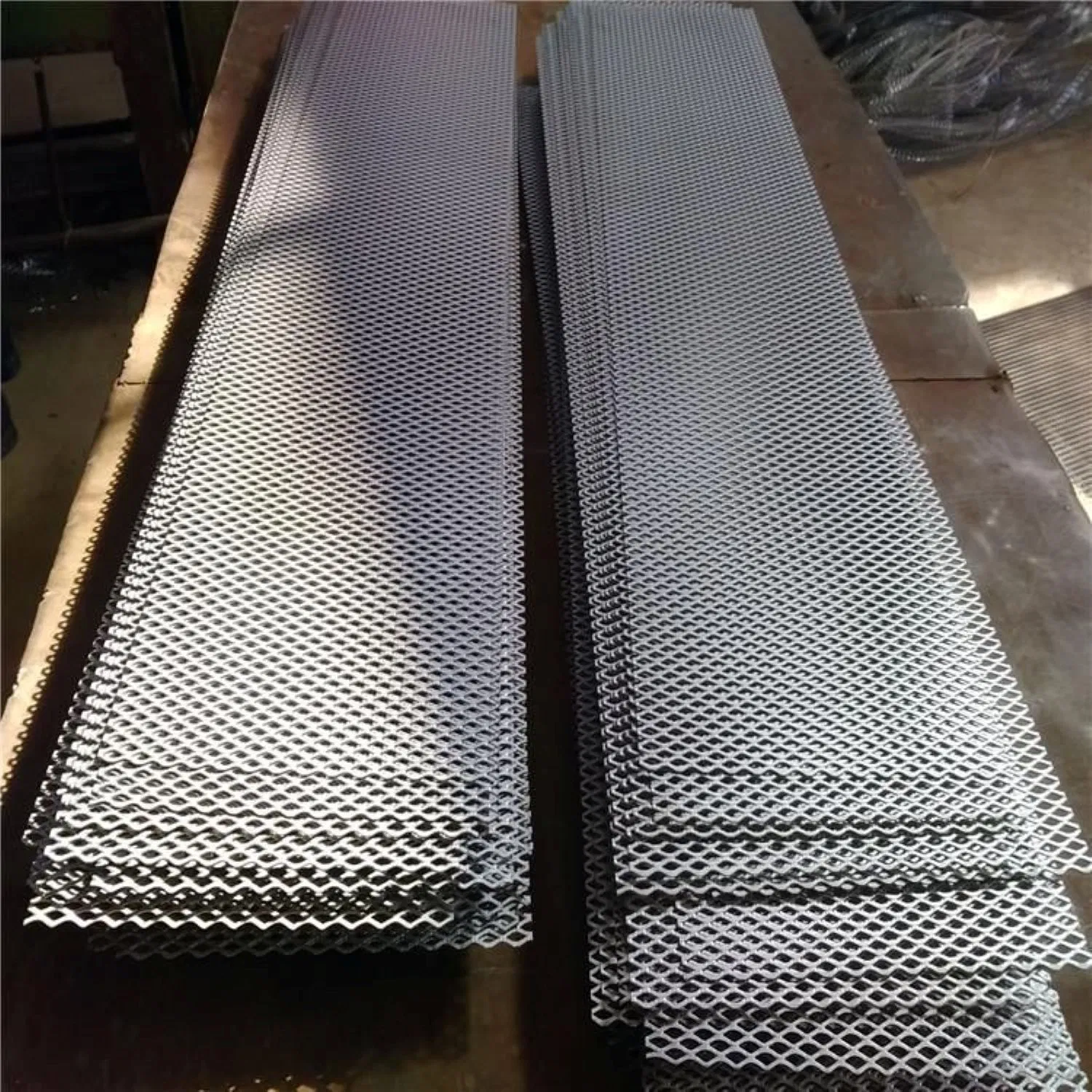 Chinese Suppliers Stainless Steel / Galvanized Perforated Sheet Expanded Metal Mesh 4X8 - Expanded Metal Sheet and Expanded Mesh