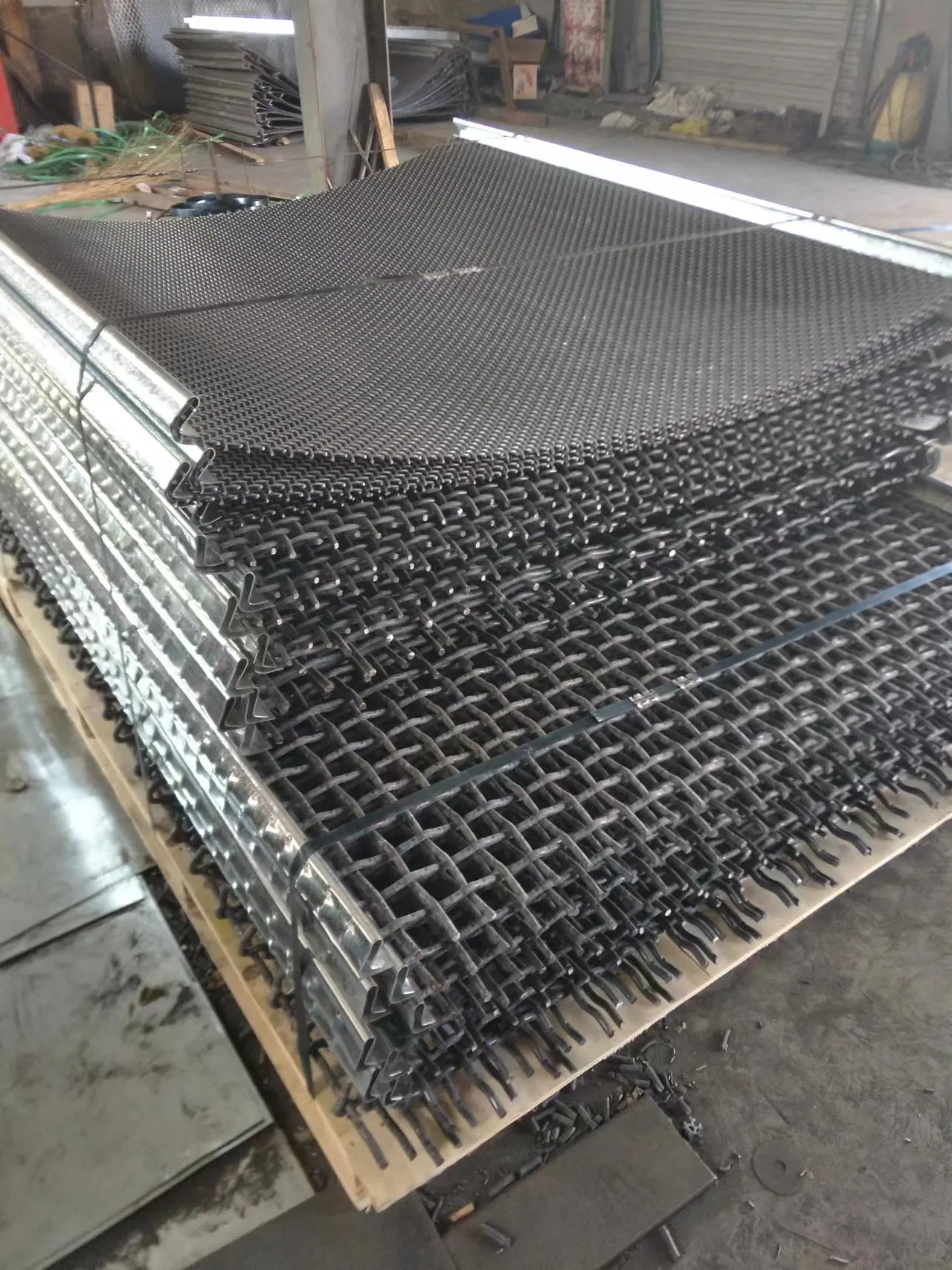 TEC-SIEVE Crimped Woven Wire Mesh/Vibrating Screen Mesh/Hook Mining Screen Mesh
