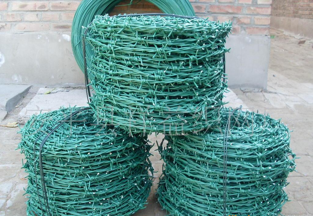 Anping Factory Supply PVC Coated Barbed Wire for Security Fence