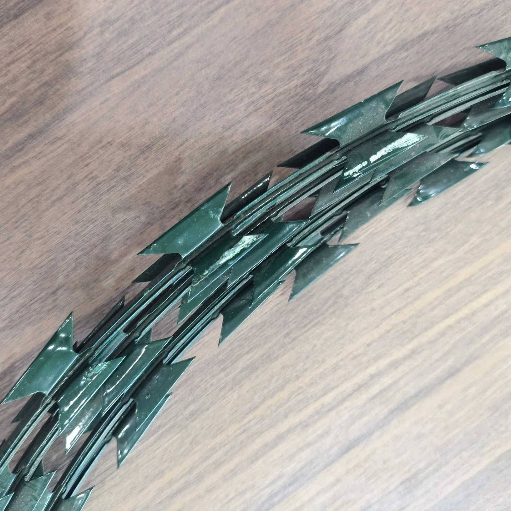 High-Quality Double Strand Bto-22 Razor Barbed Wire for Security